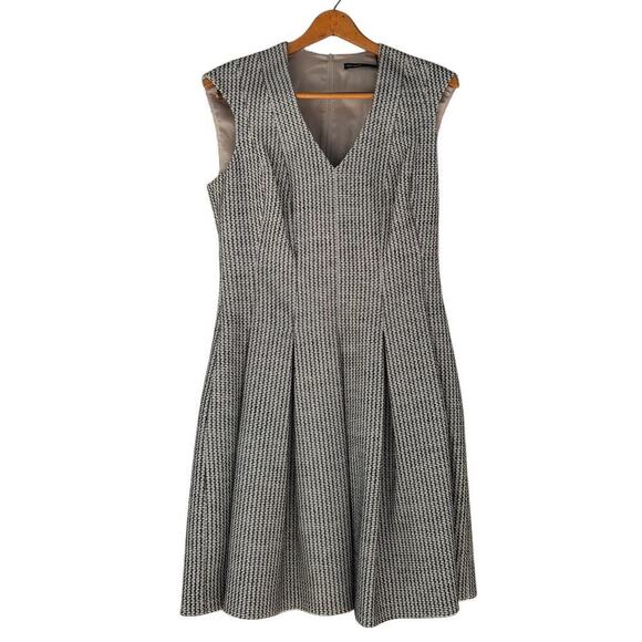 NWT Karen Millen Tailored Tweed Dress US Size 10 Black White Full Skirt V-Neck - Picture 4 of 9